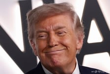 580억 쏟아부은 멜라니아 다큐영화 개봉…트럼프 "정말 훌륭해"