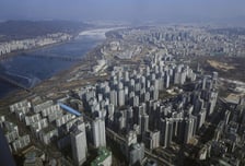 李대통령, 연일 '부동산 SNS'… 높아진 경고수위