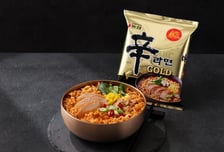 한달만에 1000만개 팔린 '농심 신라면 골드'..."매운맛·닭육수 감칠맛 호평"