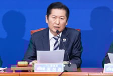 與 1인1표제 중앙위 표결 시작…정청래 "정상으로 돌려놓는 일"