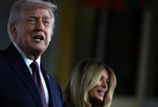 트럼프, '멜라니아' 상영한 케네디센터 문닫는다…보이콧 때문?