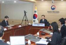 '4인 방미통위' 출범도 지연…최민희 "여당 추천안 먼저 의결" 촉구