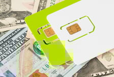 "유심칩 녹여 4000만원 벌었다"...금 추출 영상에 난리났다