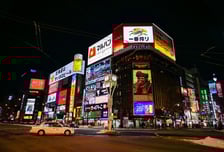 日서 집단폭행 당해 '피범벅' 됐는데…영사관 "통역 직접 구해" 외면