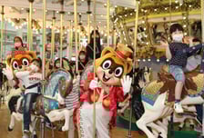 롯데월드, 장애인 우대 온라인 예매 서비스 도입