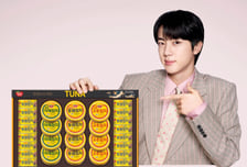 "참치캔 선물세트에 'BTS진' 사진이 쏙"…건강·재미 다 잡았다