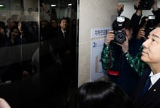 경찰, 빗썸 관계자 2명 소환 통보…김병기 차남 '취업 청탁' 의혹