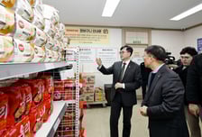 '이재명표 복지'…먹거리·생필품 '그냥드림센터', 전국 확대 추진