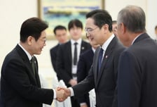 '시총 1000조원' 역사 쓴 삼성전자…中 텐센트 제치고 '세계 15위' 우뚝