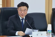 윤호중 "대통령 SNS 게시물 삭제 위법 아냐"…안철수 주장 반박