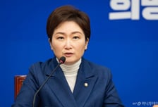 "민주당을 숙주로 쓰나" 이언주에...혁신당 "당적 7번 바꿨으면서"