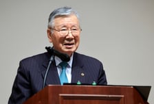 "억소리는 나야 만족"…직원 자녀에 134억 쏜 회장님의 배포