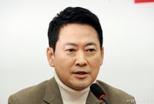 [속보]장동혁 "재신임·사퇴 요구시 전당원 투표..부결시 의원직도 사퇴"
