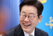 이재명 대통령 "기업들 지방투자에 파격적 인센티브 마련하라"