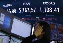 "쌀 때 사자" 개미 6.7조 담았는데...5조 판 외인, 코스피 5200선 내줘