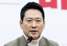 친한계 '제소'에 장동혁 '조건부 재신임'…'당게' 내홍 깊어지는 국힘