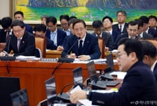 이찬진 "홍콩ELS 과징금, 생산적금융 차질 없게..다음 제재심서 정리"