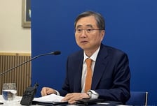 조현 "통상 관련 美분위기 좋지않아, '대미투자 고의지연 아니다' 설명"