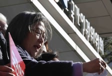 "이재명 두 아들 '군 면제'"…가짜뉴스 올린 이수정, 벌금 500만원