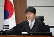[속보]'윤석열 내란 재판' 지귀연 부장판사, 북부지법으로
