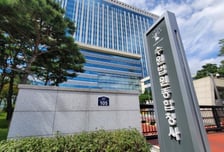 "우리 불륜 폭로" 말에 살해하고 시신 오욕...판사 선고에 박수 터졌다