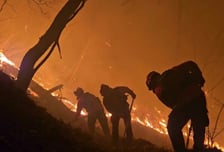 경주서 산불 2건 잇따라 발생...헬기 31대·차량 51대 투입