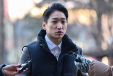 경찰, 김경 'CES 출입증 사적유용' 의혹 고발인 조사