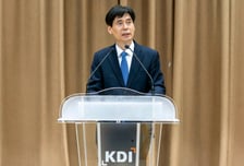 김세직 KDI 원장 "경제정책 페러다임 전환해야 할 시점"