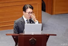 "당에 복귀할거죠?"...與 기습질문에 김민석 "지금은 국정에 전념"