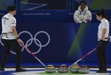 한국 컬링 믹스더블, 노르웨이에 5-8 역전패…9위로 마감