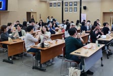 과천시 출산축하용품 '세트형' 폐지…올해부터 4종 선택 지원