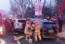 신호 대기 차량 쾅…4중 추돌 유발한 70대 "브레이크 작동 안해"
