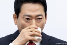 [속보]장동혁 국민의힘 대표, 청와대 오찬 불참