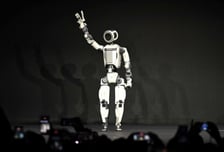 "'아틀라스'만이 아냐"…해외는 피지컬 AI 어떻게 적용했을까?