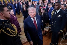 트럼프 역대 최저치 그 후…美 갤럽, 80년 해온 '이 조사' 접는다