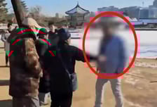 경복궁 온 중국인들, 경비원 집단폭행..."다음날 한국 떴다"