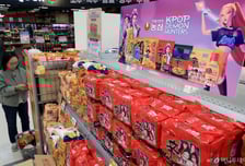 먹고 마시고 입고 바르고…전세계 물들인 'K', 매출에 불붙었다