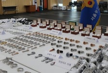 '짝퉁 명품' 5년간 35억원어치 판 일당 덜미…유통업자 구속 송치