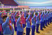 북한, 김정일 생일 맞아 '일심 단결' 강조…각종 경축 행사 개최