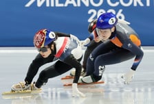 "또 충돌" 넘어진 김길리, 이번엔 구제받아 '결승행'...최민정 탈락