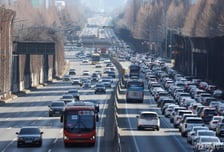 부산→서울 8시간10분…설 귀경길 정체, 새벽 3~4시께 해소