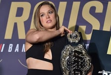 턱뼈 부러지게 얻어맞고 1360억→'최강 女 파이터' 론다 로우지 10년 만의 복귀전 성사... 역대급 빅매치 확정