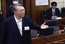 尹 선고 하루 앞두고...與 "법정 최고형" 서영교 "사형"