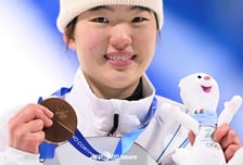 '동메달' 유승은, 12위에도 웃었다! 그야말로 韓 스노보드 '르네상스'... 金銀銅 최고 '유종의 미' [밀라노 올림픽]