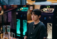 '우주를 줄게' 배인혁vs박서함, 노정의 두고 기싸움→팽팽한 눈빛 대치