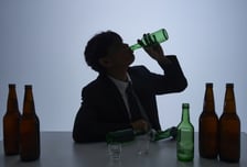 혼자 75만원어치 먹고 튀려다 폭행까지…알고 보니 '전과 50범'