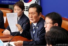 與 "尹무기징역=국민모독"...野 "사죄·절윤" 장동혁은 침묵