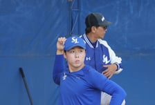 [포토] 이호범 '고졸 신인의 씽씽투'