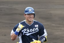 [포토] 안현민 '축하 전화를 부탁해'