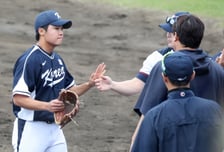 [포토] 정우주 '예방주사 맞았다'
